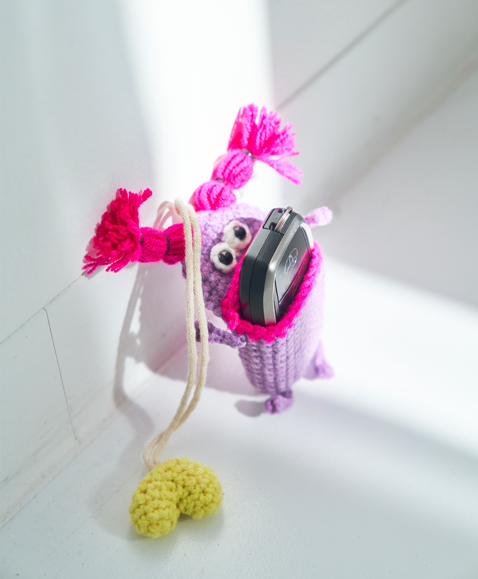 毛糸のキーケース ツインテール