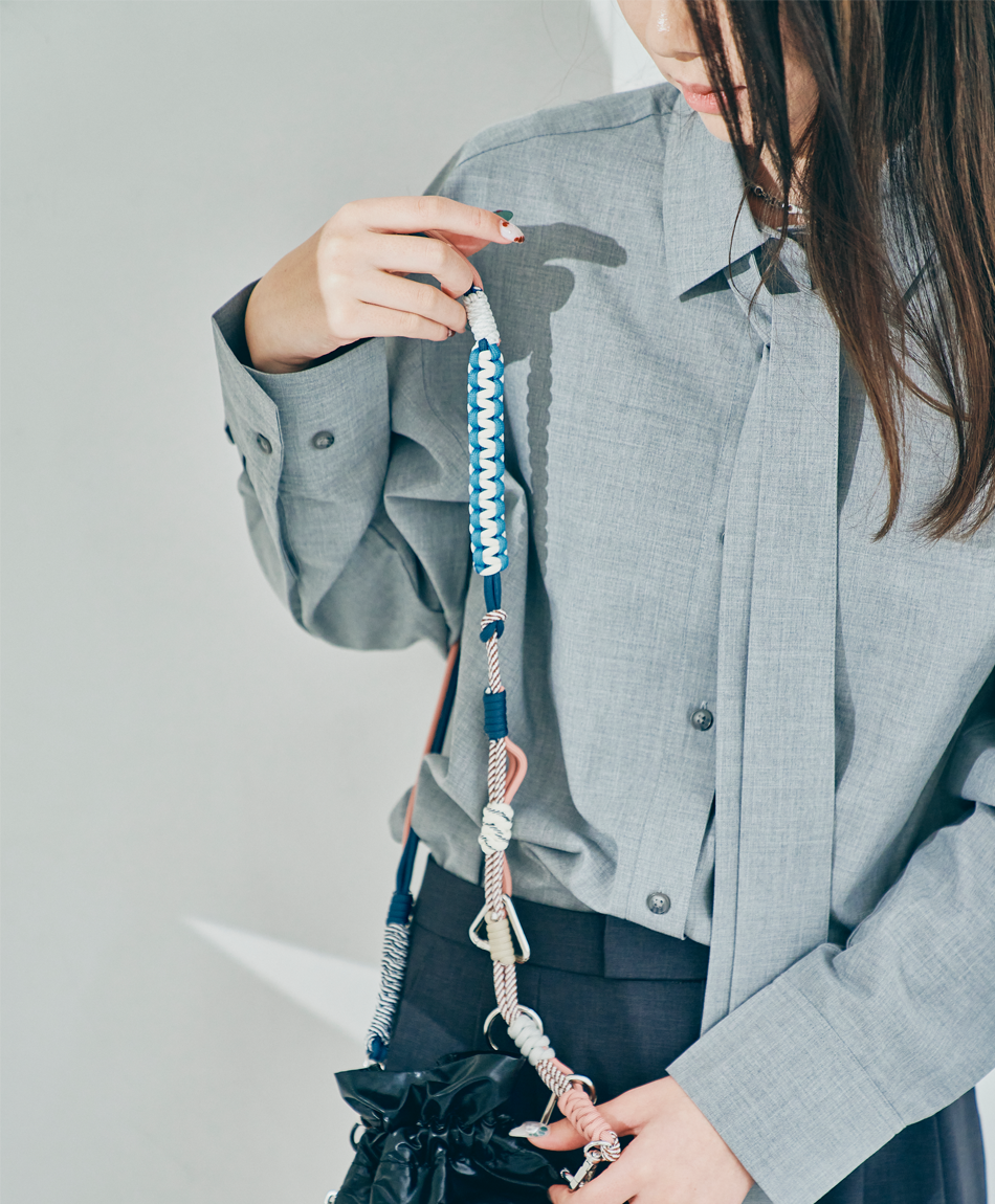 カラビナ ソロモン編込み マルチスマホストラップ