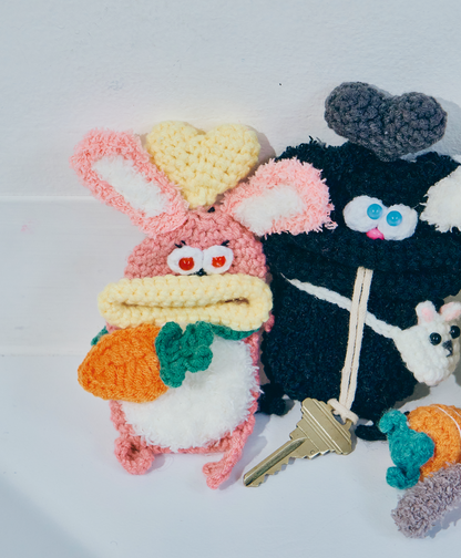 毛糸のキーケース うさぎ