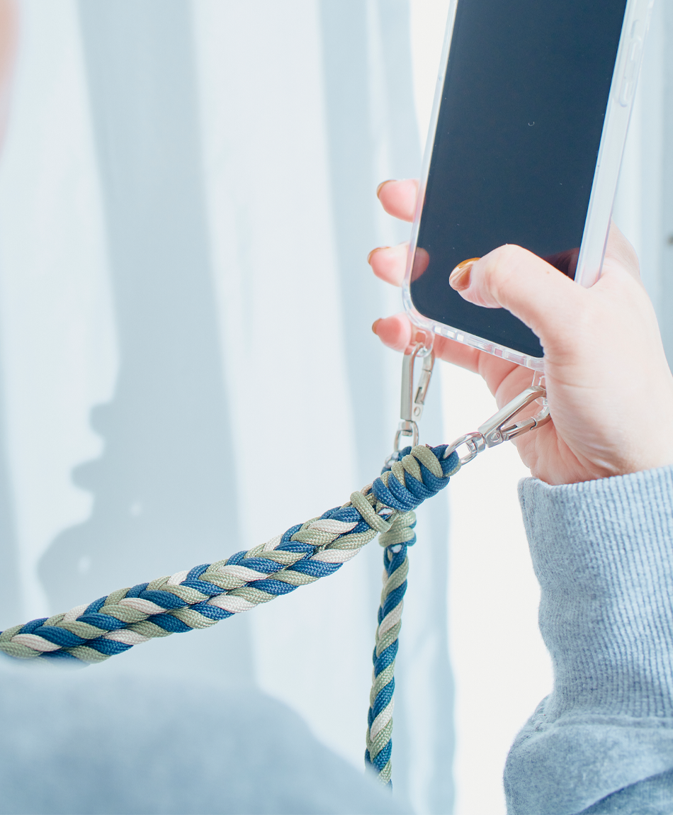 ソロモン編み スマホストラップ 3WAY ポイントフラワー – マカロニエッジ ソロモン編み スマホストラップ 3WAY ポイントフラワー – マカロニエッジ