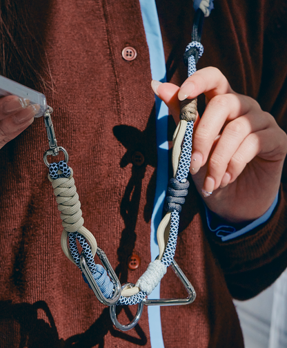 カラビナ ソロモン編込み マルチスマホストラップ