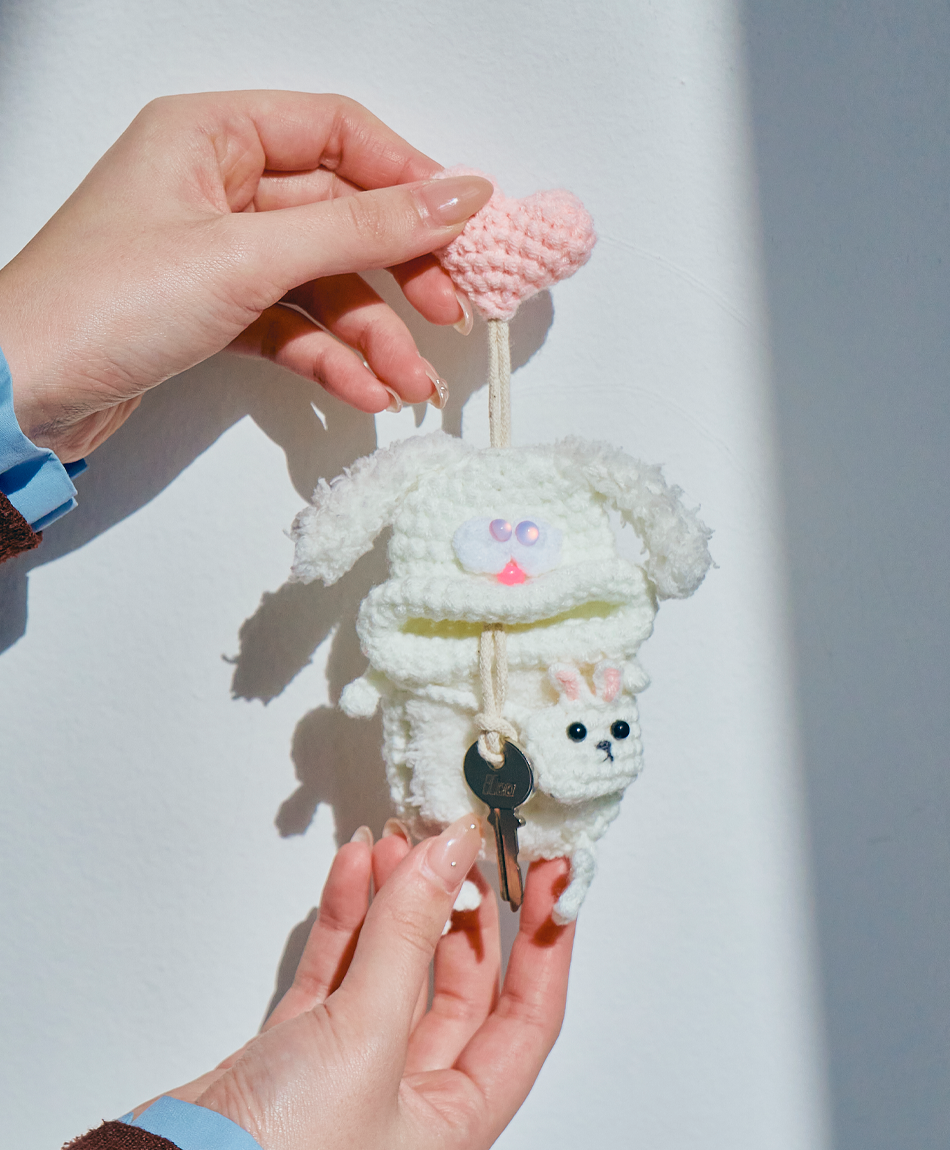 毛糸のキーケース うさぎ